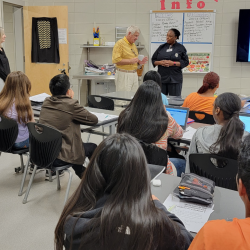 Mayor in culinary arts class