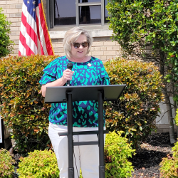 Speaker at 2 Lights ceremony