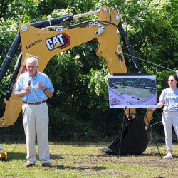 mayor at groundbreaking