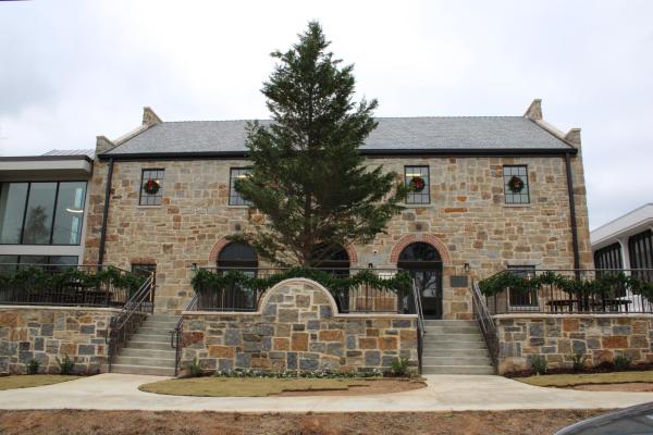 Christmas tree at Jasper City Hall