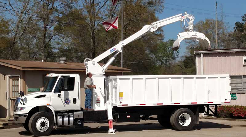 International Brush & Trash Truck